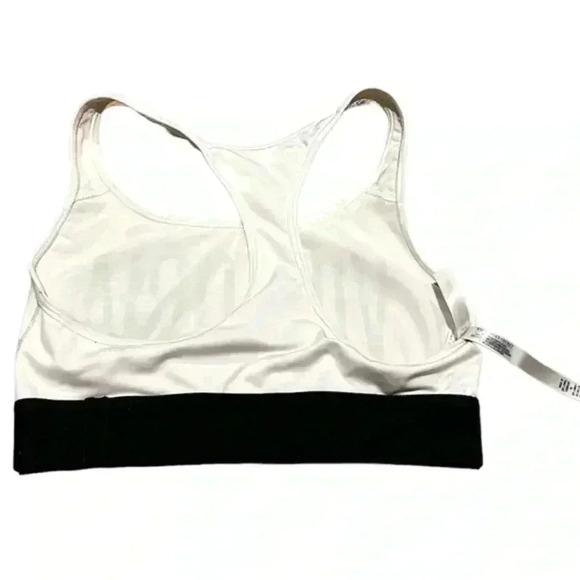 BLACK AND WHITE VICTORIA SPORT PULLOVER SPORTS BRA 🥊 - Picture 4 of 4